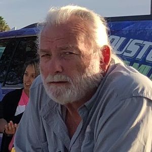 Meet your Posher, Aaron